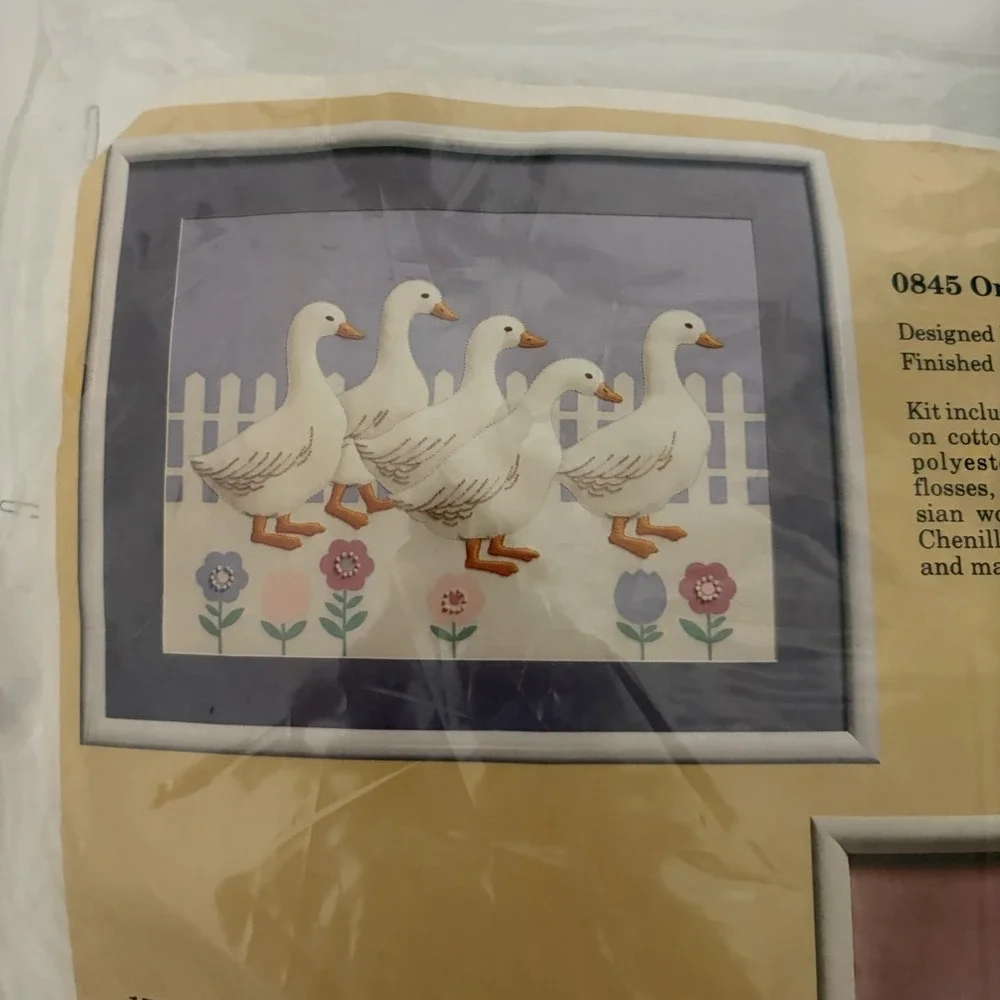 On Parade Geese Candlewicking Embroidery Kit #0845 The Creative Circle 1986 New